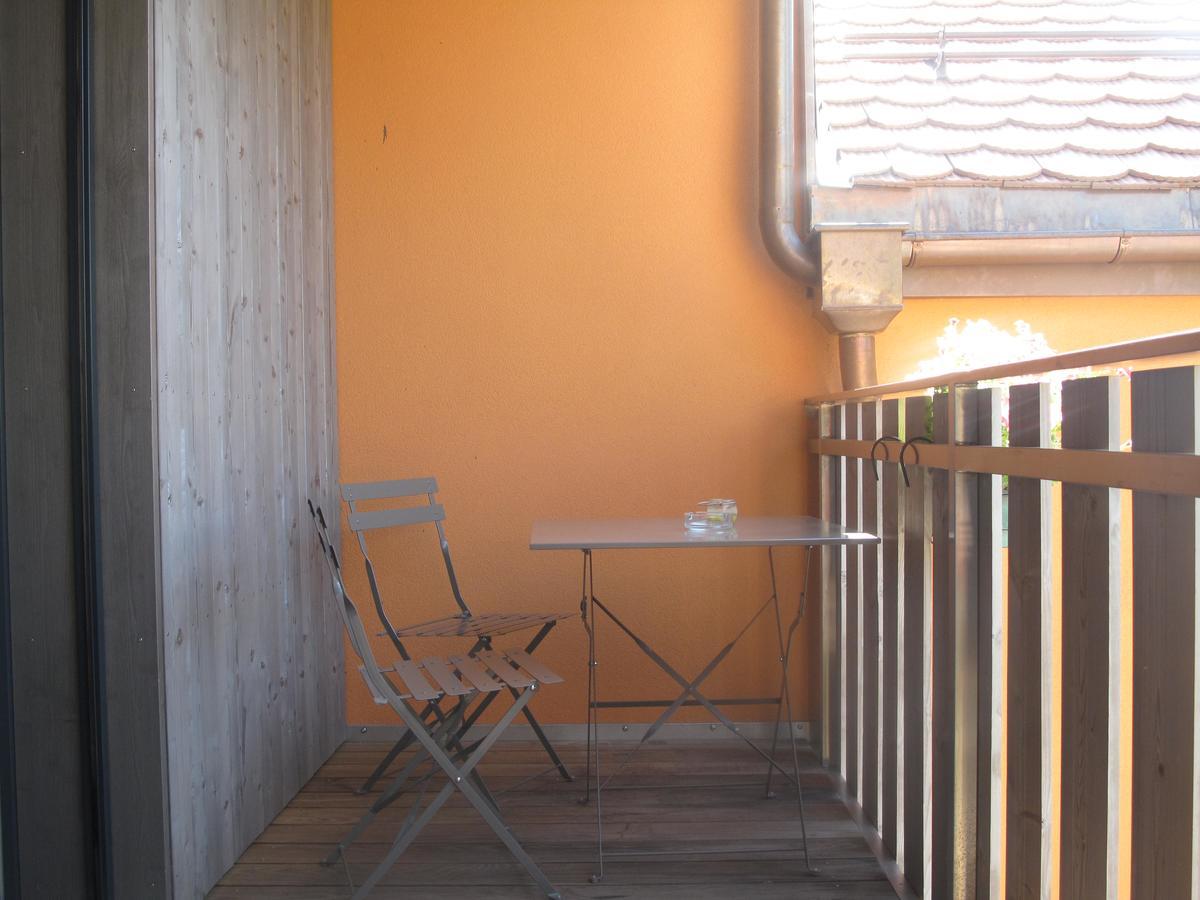 Cave Du Treyblanc Bed & Breakfast Luins Luaran gambar